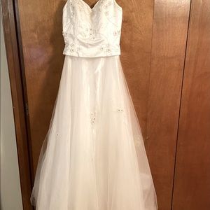 Wedding dress size 6
